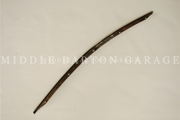 BONNET FRONT TRIM 124 US/DS	